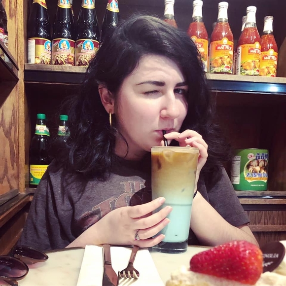 Meet your Posher, Rebecca - Picture 1 of 1